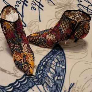 NWT Sam Edelman Kinzey booties